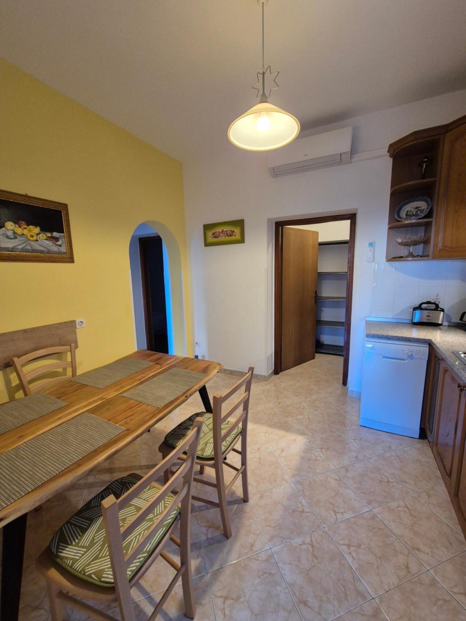 Apartments Katja Mali Lošinj Exterior foto